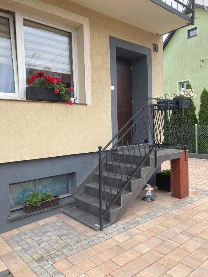 Mieszkanie Na Osiedlu Siedemsetlecia Uniejów Exterior foto