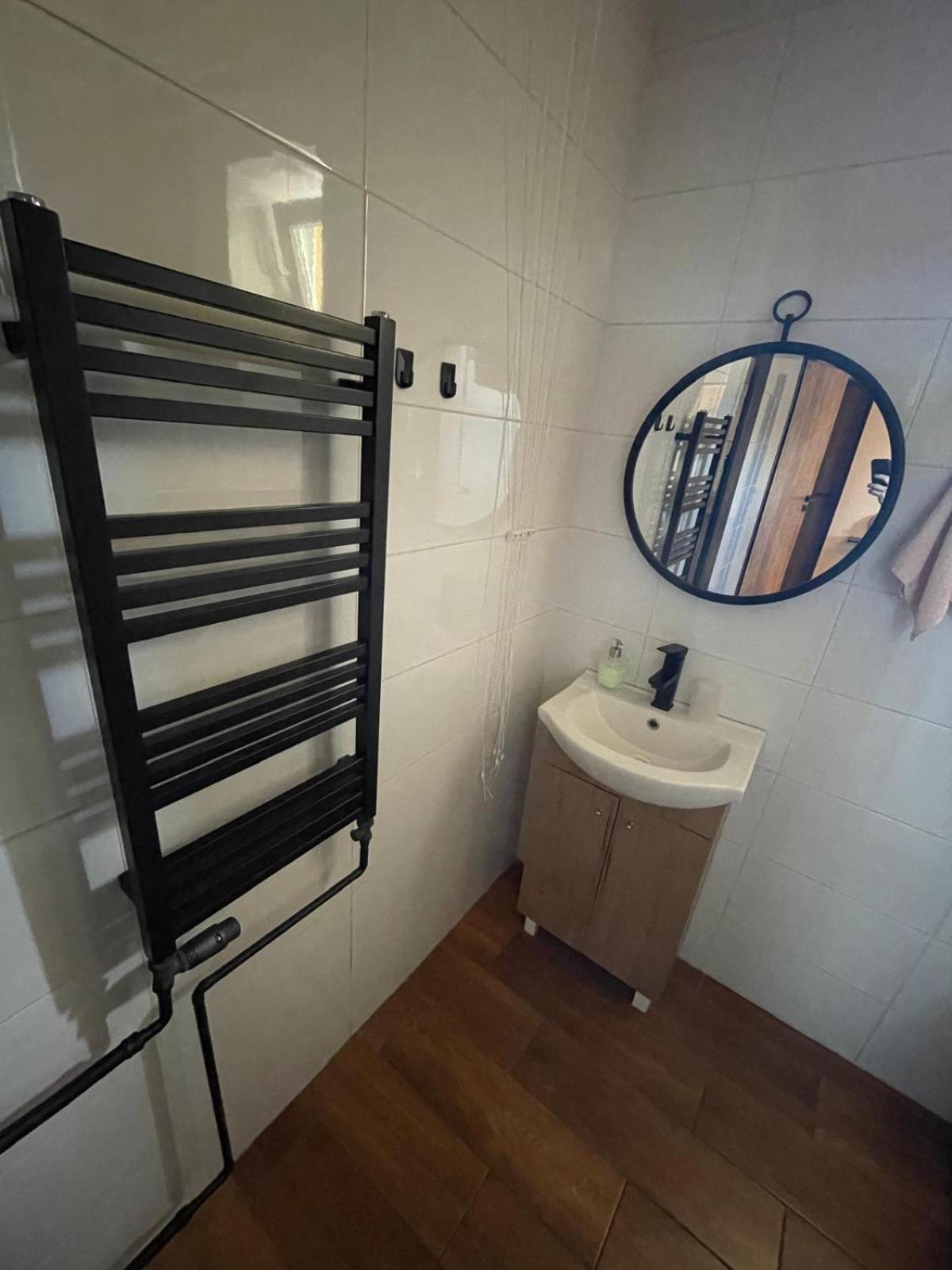 Mieszkanie Na Osiedlu Siedemsetlecia Uniejów Exterior foto